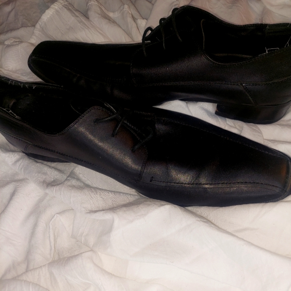 Kenneth Cole Cut the Check Mens Leather dress shoes